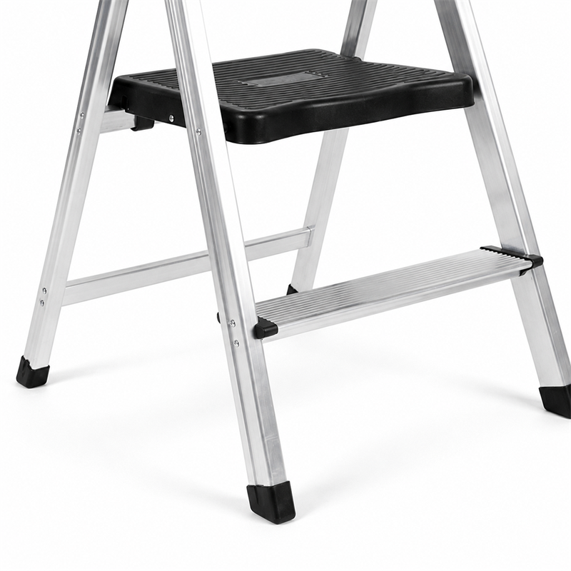 Scala domestica pieghevole in alluminio 2 gradini portata 150 kg