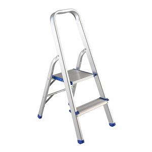 Scala sgabello in  alluminio 2 gradini antiscivolo con Corrimano largo 60 cm