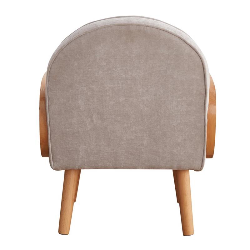 Poltroncina grigio chiaro in polipropilene e legno senta Doris