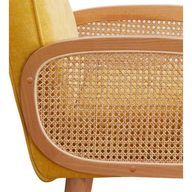 Poltroncina gialla in polipropilene e legno senta Doris