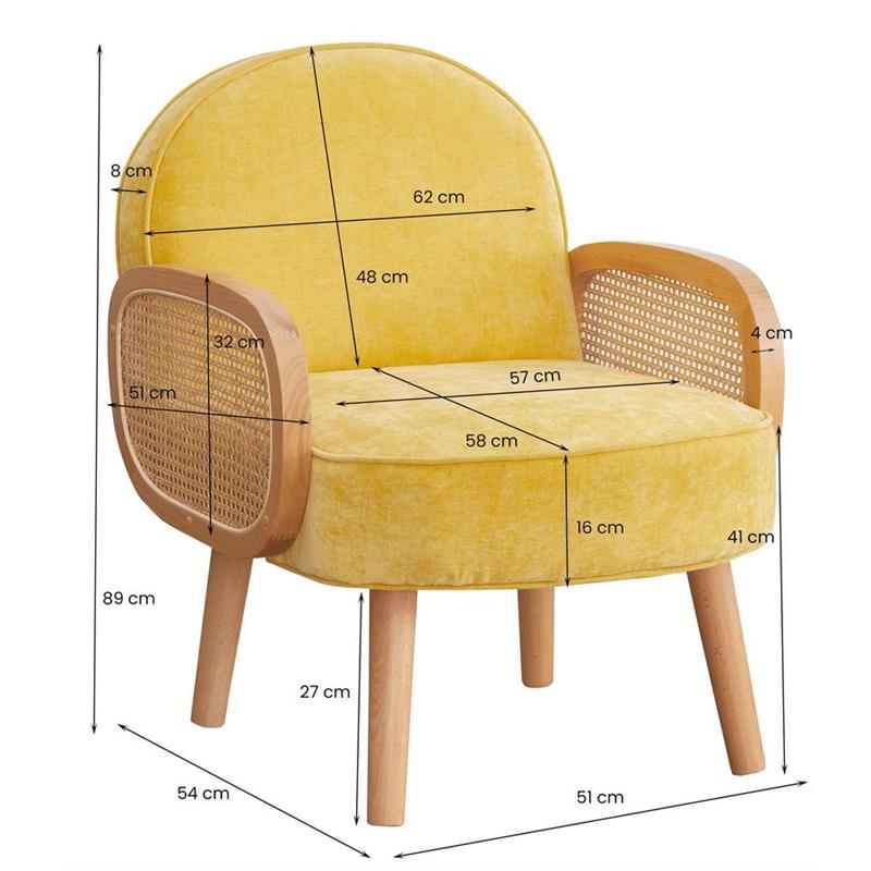 Poltroncina gialla in polipropilene e legno senta Doris
