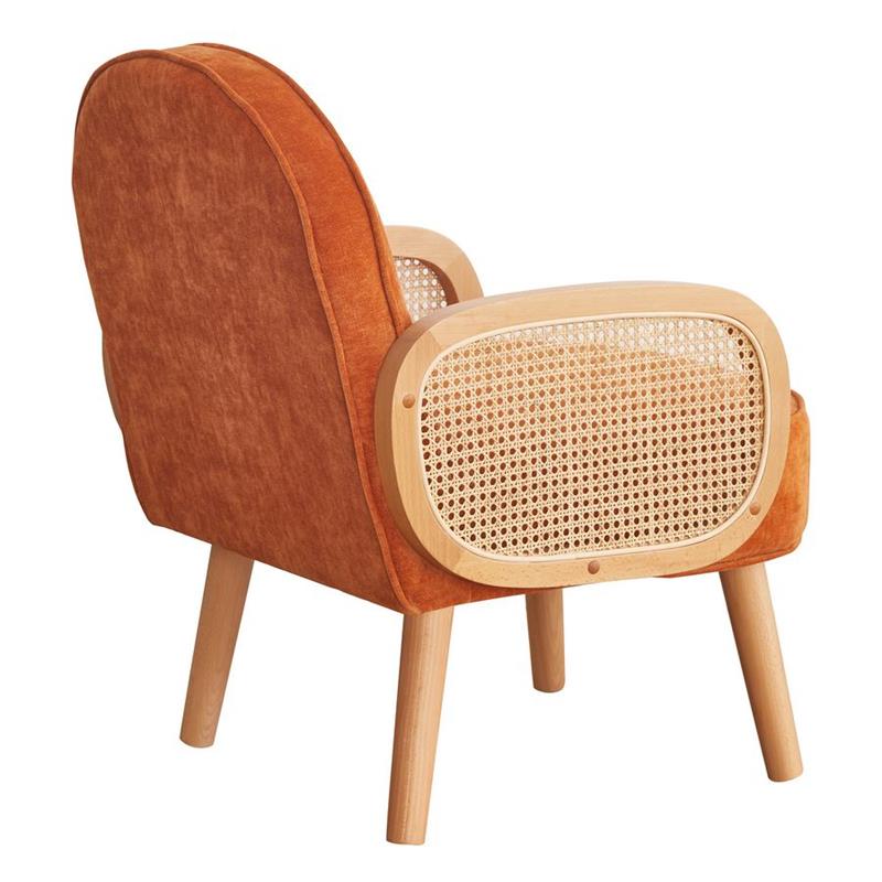 Poltroncina arancio in polipropilene e legno senta Doris