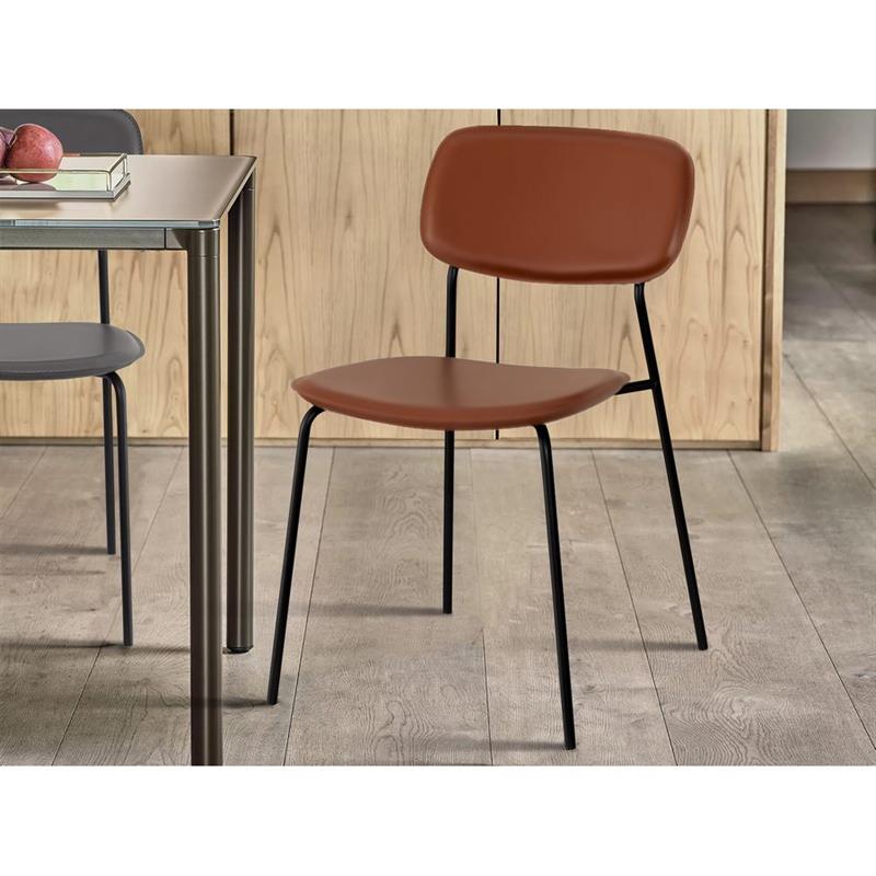 Sedia in ecopelle color mattone per cucina - Hani
